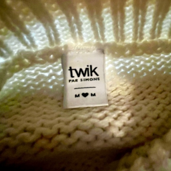 Twik colour block turtleneck sweater, shades of blue and ivory, Medium - Picture 4 of 5